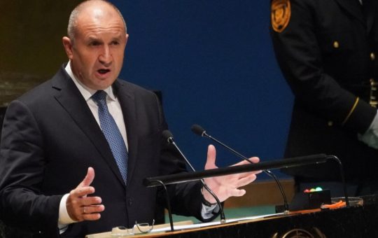 Bulgaria la răscruce: Rumen Radev și formarea unui nou guvern în contextul instabilității politice