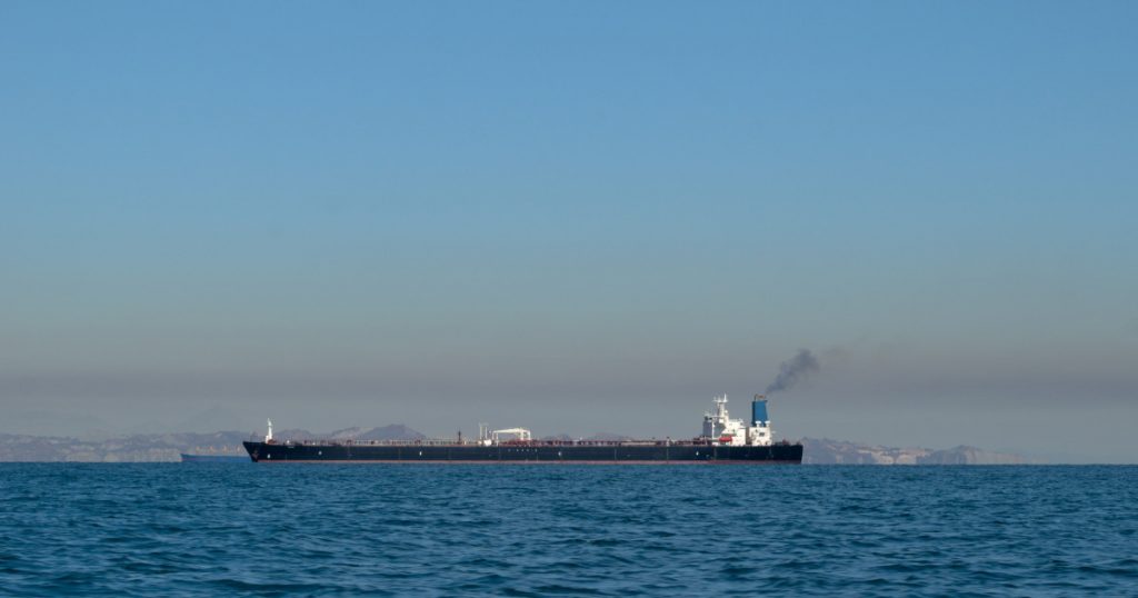 Tensiuni în Strâmtoarea Ormuz: Atacul asupra navei franceze CMA CGM San Antonio și implicațiile sale geopolitice