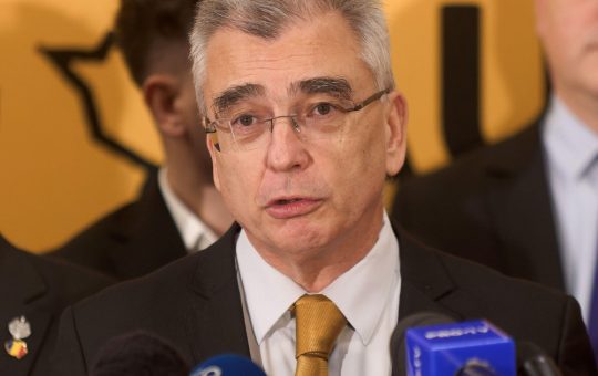 Criza Politică din România: Provocările pentru Guvernul AUR și Imposibilitatea Formării unei Majorități