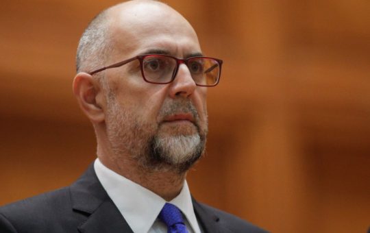 Refacerea Coaliției: Provocările și Perspectivele Politice în România
