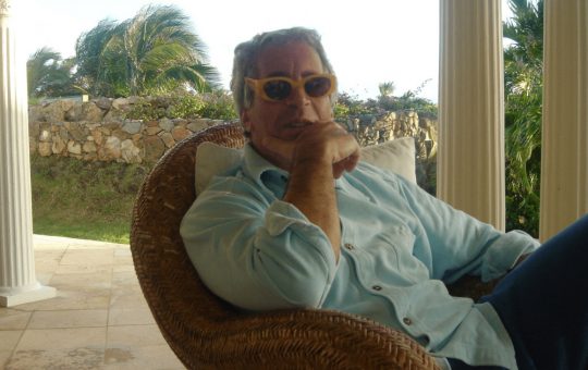 Dezvăluiri controversate: Biletul de adio al lui Jeffrey Epstein și implicațiile sale legale și sociale