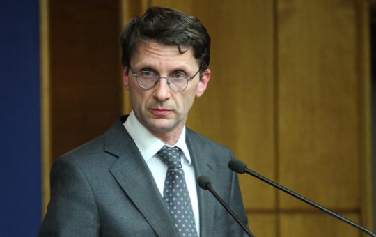 Evoluția euro și impactul instabilității politice asupra economiei românești