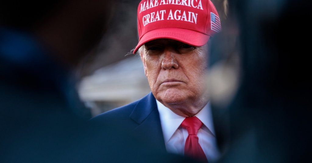 Divorțul MAGA: Conflictul lui Trump și Impactul Asupra Dreptei Americane