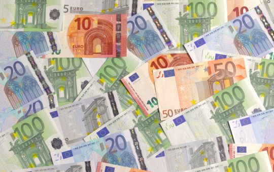 Salariile exorbitante ale șefilor companiilor de stat din România: O analiză profundă a inechităților salariale