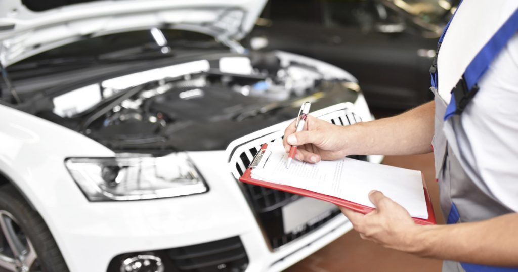 Verificarea Istoricului Mașinilor Second-Hand: Ghidul Complet pentru Cumpărători Responsabili