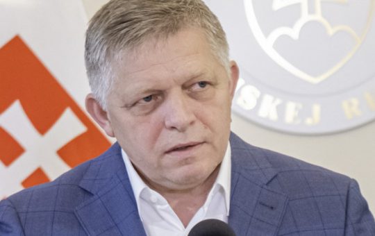 Diplomația în vremuri de criză: Vizita Premierului Slovac la Moscova și mesajul pentru Putin