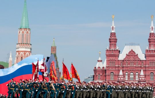 Retragerea invitațiilor presei străine la parada de la Moscova: Un gest simbolic sau o măsură de securitate?
