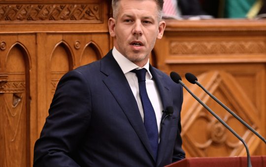 Peter Magyar: O nouă eră politică în Ungaria și provocările viitoare