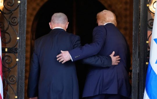 Tensiuni în Alianța Netanyahu-Trump: O Analiză a Războiului din Iran și Implicațiile Geopolitice