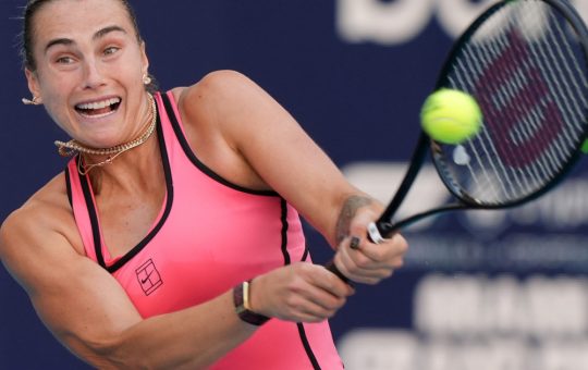 Arina Sabalenka și Sorana Cîrstea: O înfruntare emblematică în tenisul feminin