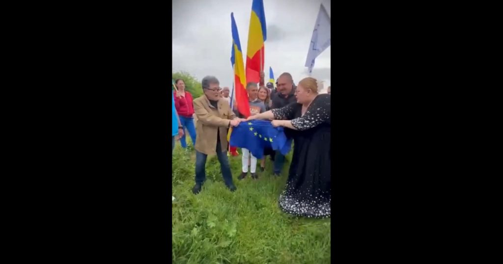 Gestul controversat al Dianei Șoșoacă: Împotriva Uniunii Europene și în sprijinul Rusiei