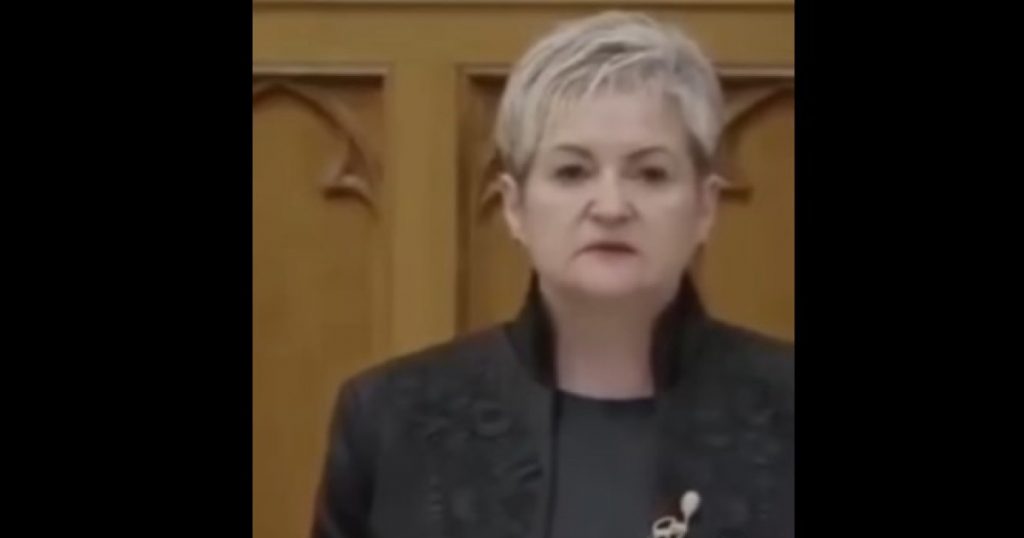 Jurământul în Limba Română în Parlamentul Ungariei: O Simbolistică a Identității și a Toleranței