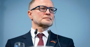 Demisia Ministrului Apărării din Letonia: O Analiză a Impactului Incidentului cu Drone Ucraineene