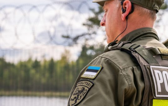 Pericolele emergente la granițele Uniunii Europene: Avertismentul Frontex despre contrabanda cu arme după războiul din Ucraina