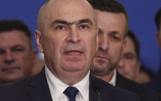 Instabilitate Politică și Provocări Economice: Intervenția Premierului Ilie Bolojan la Digi24