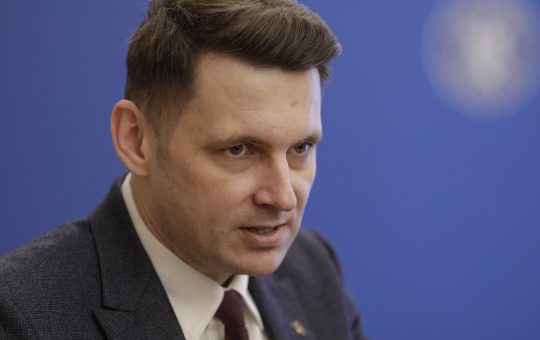 Mircea Abrudean: Reflecții asupra Crizei Politice din România și Inadvertența Premierului Tehnocrat