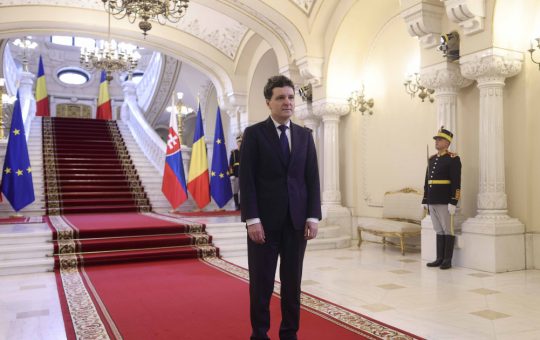 Nicușor Dan și Strategia României: Între Uniunea Europeană și Statele Unite