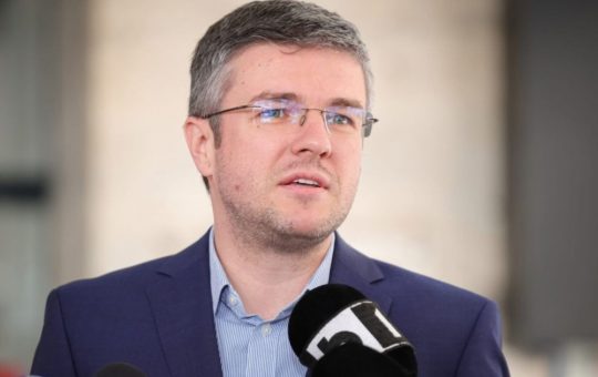 Controversele OUG SAFE: Analiză Detaliată a Impactului și Reacțiilor Politice