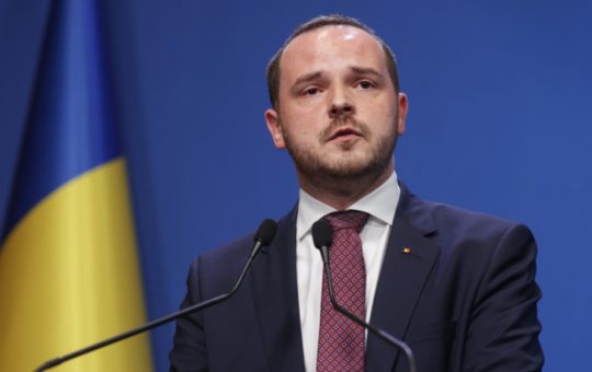Cazul Bebelușului Mort de la Maternitatea Polizu: O Analiză a Problematicii Sănătății Publice în România