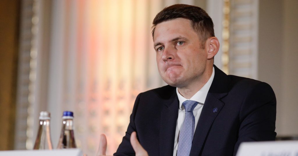 Tensiuni Politice și Viitorul Guvernării: PNL Își Menține Poziția Față de PSD