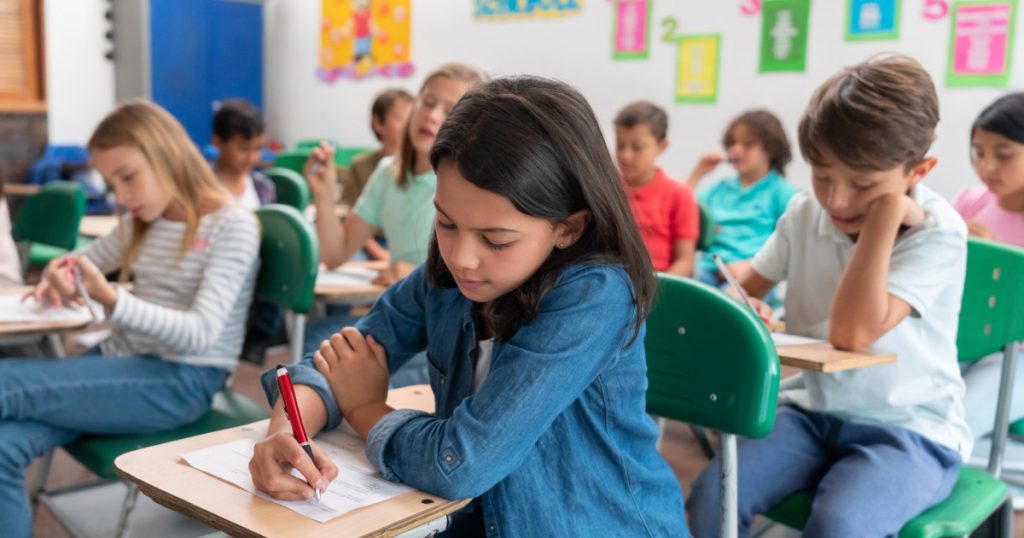 Evaluarea Națională 2026 pentru Clasa a II-a: O privire detaliată asupra probelor, rezultatelor și implicațiilor educaționale