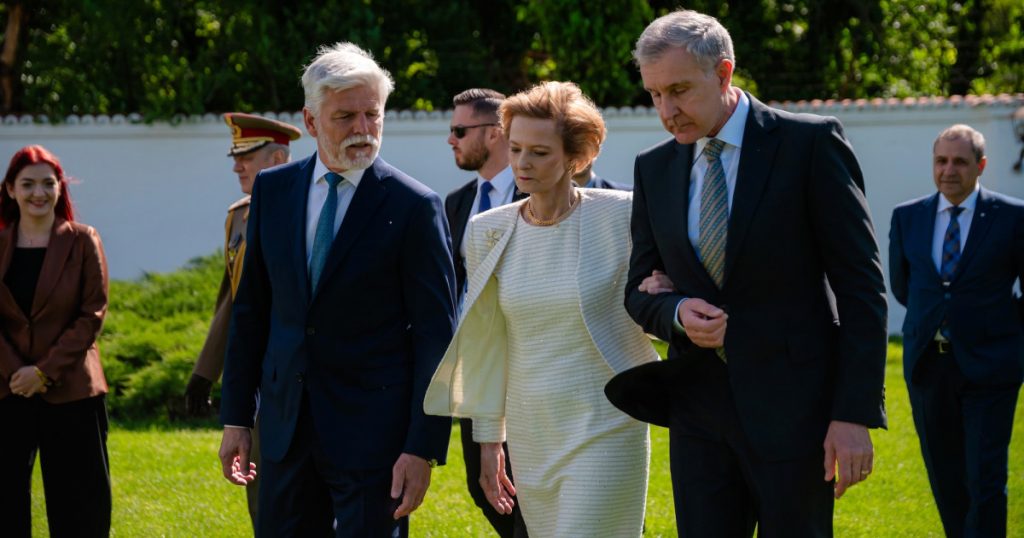 Vizita Președintelui Cehiei la Palatul Elisabeta: O Analiză a Relațiilor Româno-Cehă și a Sprijinului pentru Republica Moldova
