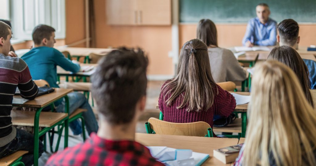 Calendarul Admitere Liceu 2026-2027: Provocări și Oportunități pentru Elevi și Părinți