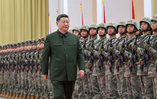 Xi Jinping: O Analiză Profundă a Liderului Chinez și a Relațiilor cu Puterile Mijlocii
