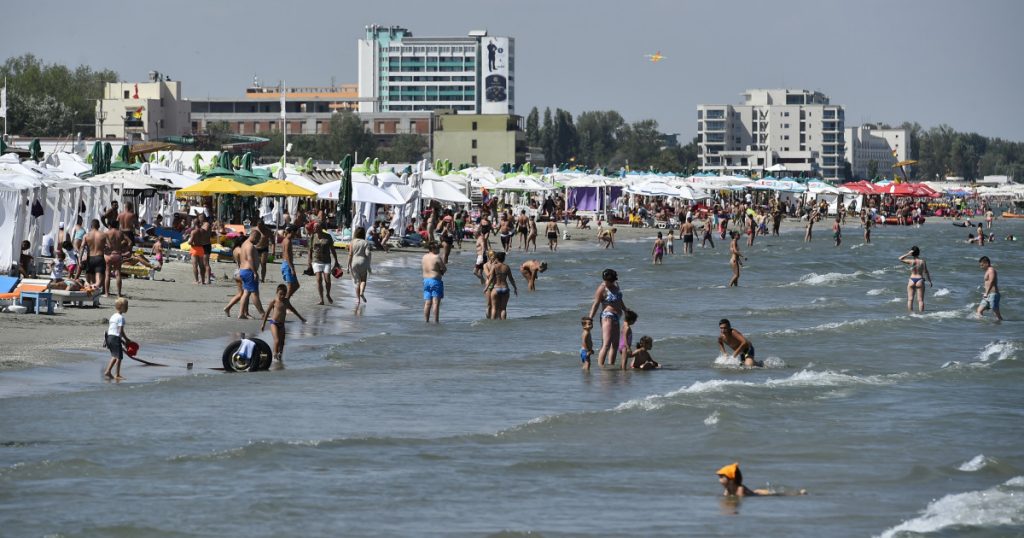 Investigații asupra plajelor din Mamaia: Ce se ascunde în spatele cererii de ajutor a poliției