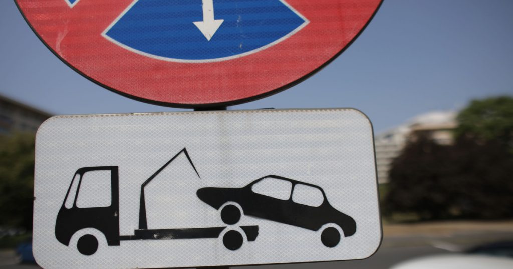 Primăria Capitalei propune majorarea tarifelor pentru ridicarea mașinilor parcate neregulamentar: o analiză detaliată