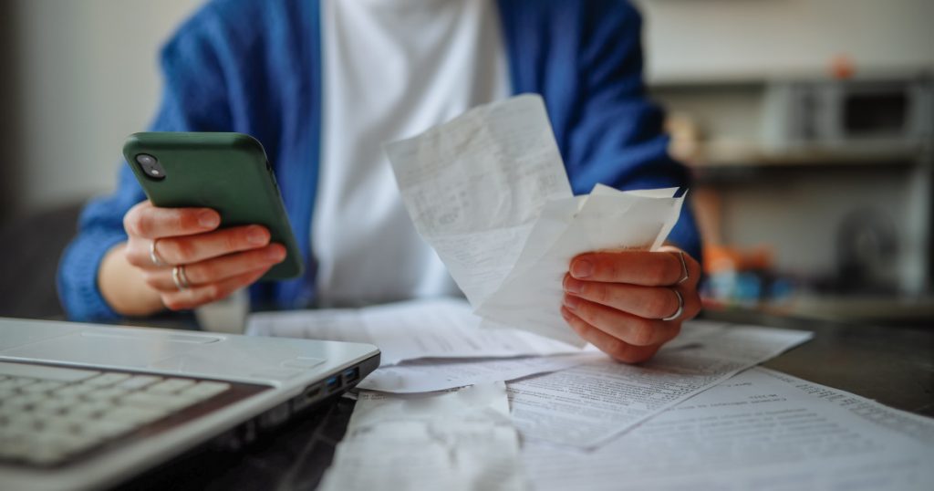 Revoluția digitală în fiscalitate: Cum aplicația iBon transformă interacțiunea românilor cu ANAF
