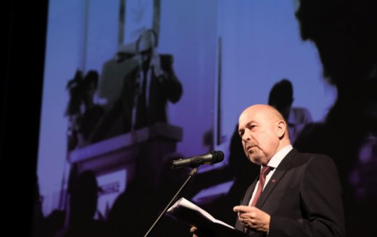 Marko Bela și criza politică: O analiză a provocărilor partidelor pro-europene în România