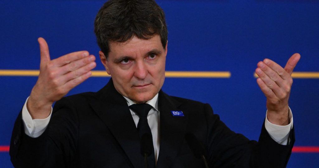 Nicușor Dan și viitorul politic: Excluderea AUR și provocările guvernării în România