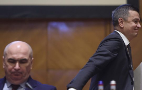 Diviziunea politică din România: PNL refuză să susțină un guvern tehnocrat cu PSD la putere