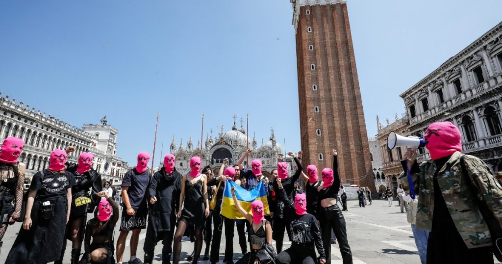 Declarația Rusiei asupra Pussy Riot: O analiză a extremismului și terorismului în cultura punk