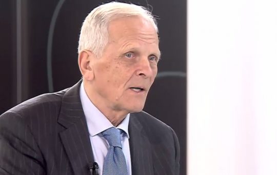 Războiul politic din România: Stolojan, Băsescu și necesitatea unui nou lider liberal în fruntea guvernului