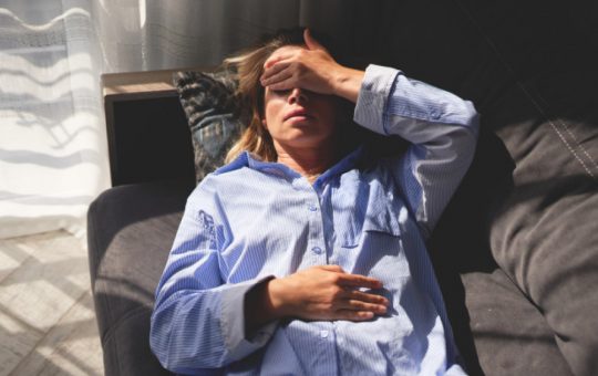 Obiceiurile matinale care îți sabotează creierul: Cum să îți optimizezi rutina de dimineață
