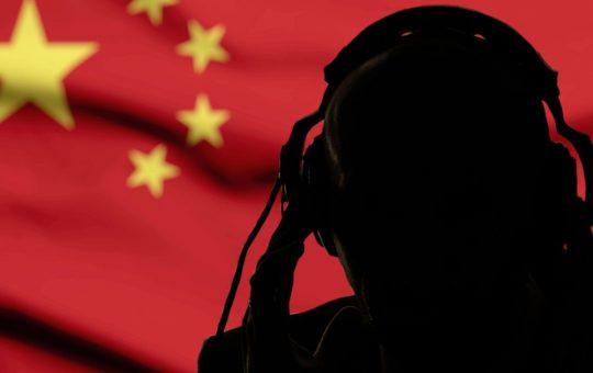 Spionaj și Propagandă: Expații Chinezi din SUA Subiectul unei Strategii Geopolitice Controversate