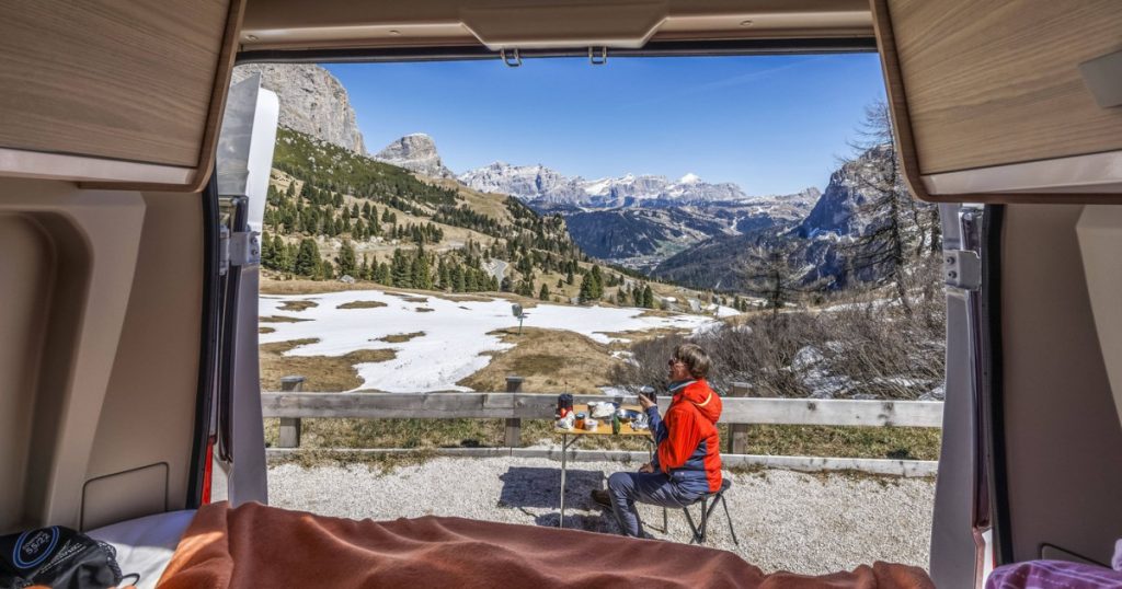 Aventuri Solo în Europa: Destinații Ideale pentru Călătorii în Natură