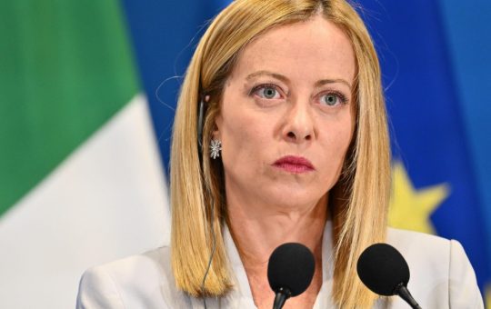Italia solicită excluderea cheltuielilor energetice din Pactul de Stabilitate: O analiză a scrisorii lui Meloni către Bruxelles