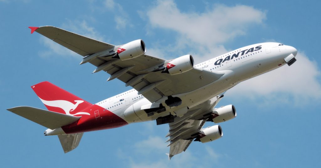 Aterizarea de urgență a unui avion din cauza unui incident bizar: implicații și perspective