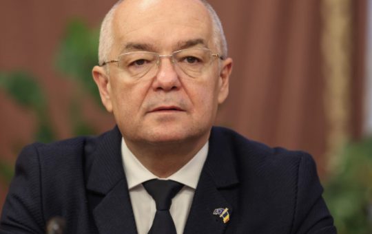 Tensiuni Politice în PNL: Răspunsul la Propunerea unui Premier Tehnocrat de către Nicușor Dan