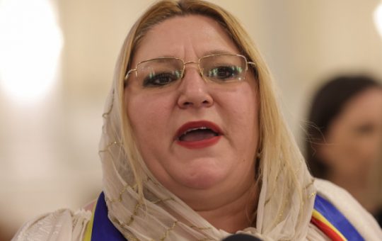 Confluențele Politice: Cererea de Demisie a Dianei Șoșoacă pentru Nicușor Dan și Implicațiile Sale
