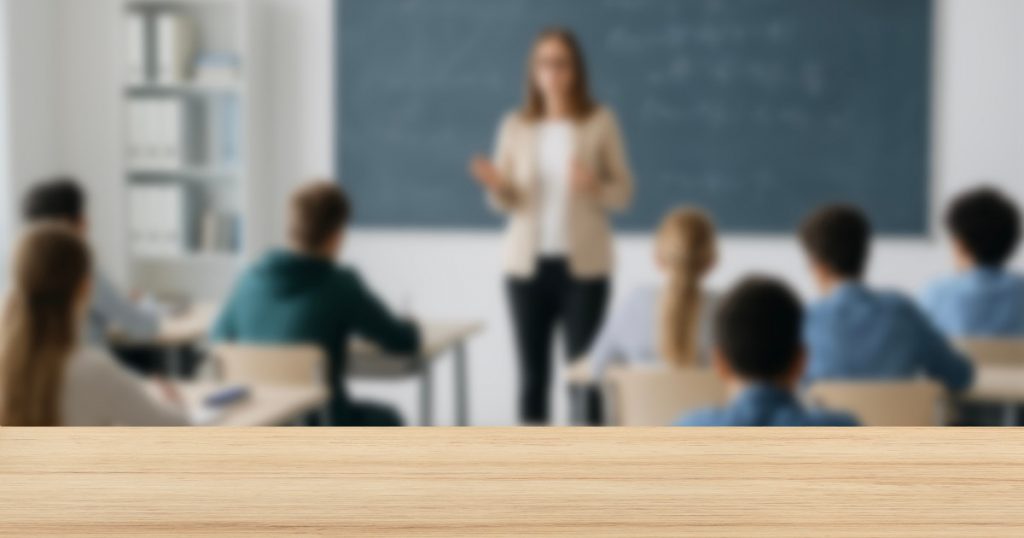 Investiția în Educație: Primele de 15.000 de Euro pentru Profesorii din Găgăuzia și Provocările Sistemului Educațional din Republica Moldova