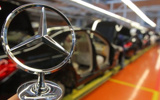 Producătorii auto germani și provocările consolidării apărării în Europa: Oportunități și implicații strategice