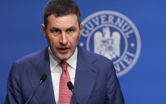 Tanczos Barna și dilema consilierilor onorifici: Implicații și perspective asupra consultanței în Guvern