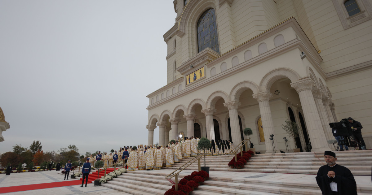 Coincidența Spirituală: Hramurile Catedralei Patriarhale și Catedralei Naționale în Aceeași Zi