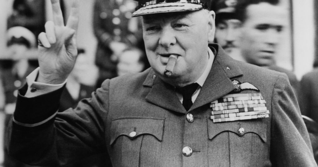 Winston Churchill: Artistul din Umbră – O Retrospectivă a Picturilor Fostului Premier Britanic