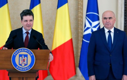 Omagiu Național: Mesajele lui Nicușor Dan și Ilie Bolojan de Ziua Eroilor și Semnificația Sacrificiului pentru România Modernă