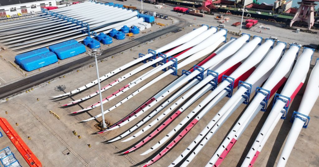 Inovație și Sustenabilitate: Cea Mai Mare Turbină Eoliană Plutitoare din Lume Construite în China